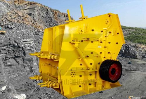 pex顎式破碎機(jī)-礦山機(jī)械設(shè)備排名-云南山通機(jī)械制造有限公司